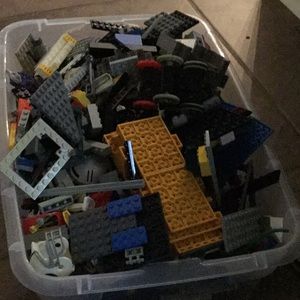 HIGE BOX OF LEGOS!!